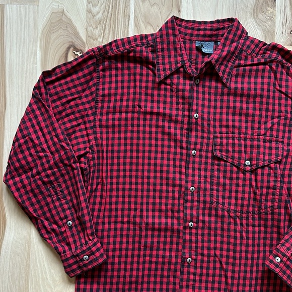 Chekered Flannel - Picture 2 of 4